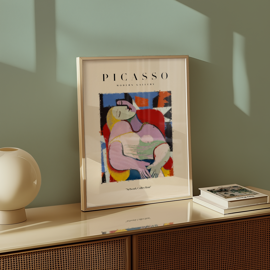 Mockup av Picasso Cubist Siesta affisch på vägg – köp enkelt hos Bozetto i hög kvalitet