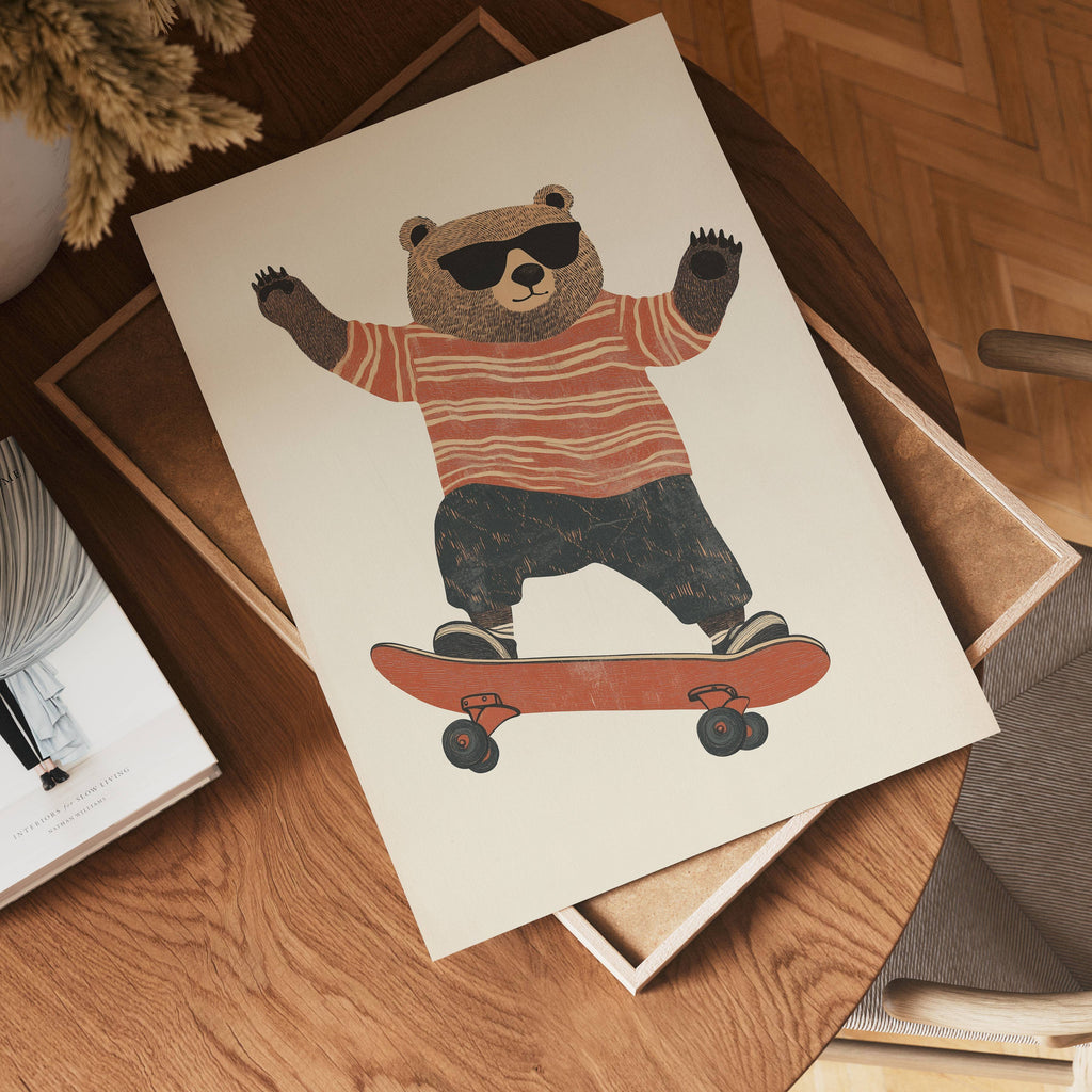 Cool Bear on Skateboard – köp enkelt hos Bozetto konsttryck i hög kvalitet i hög kvalitet
