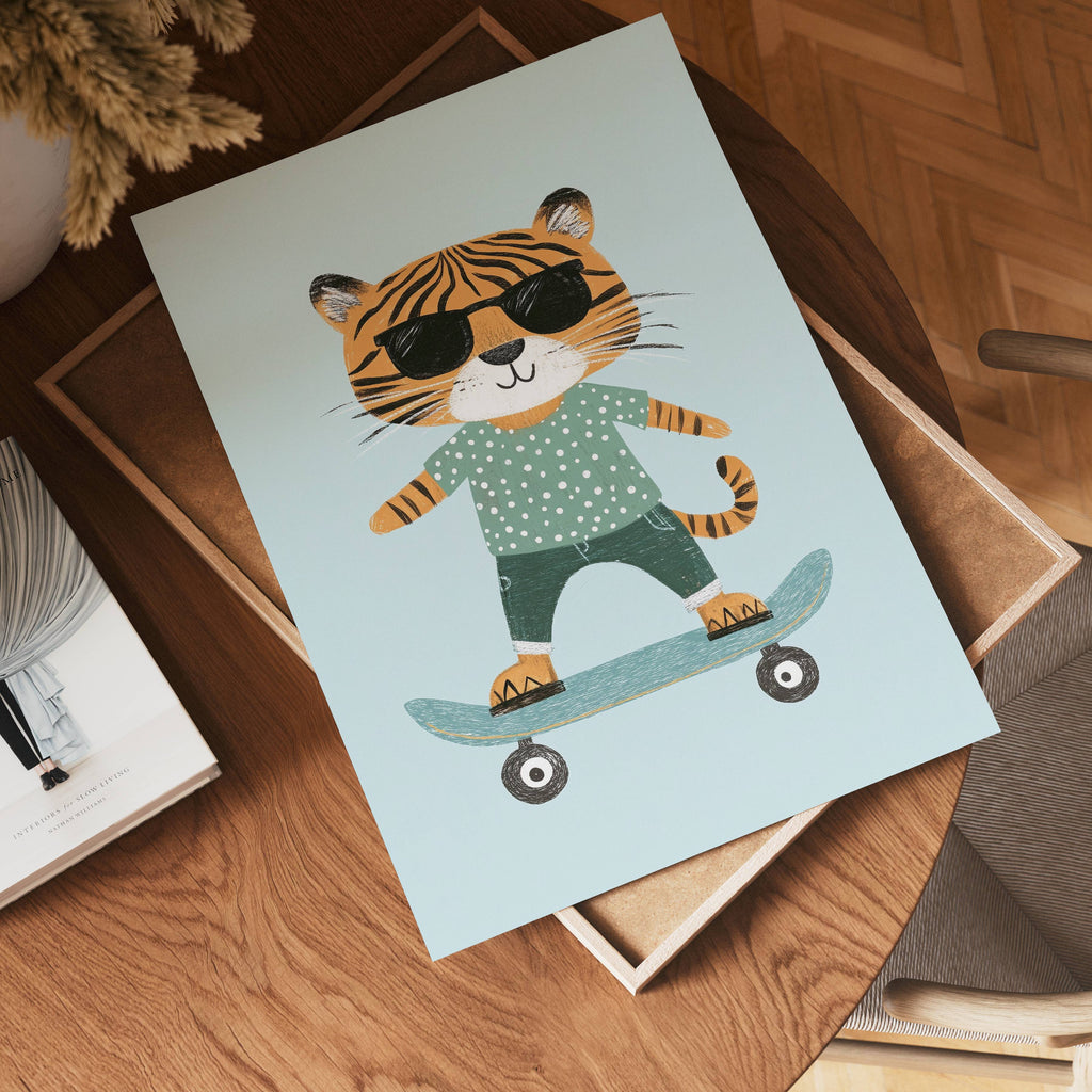 Cool Tiger on Skateboard – köp enkelt hos Bozetto konsttryck i hög kvalitet i hög kvalitet