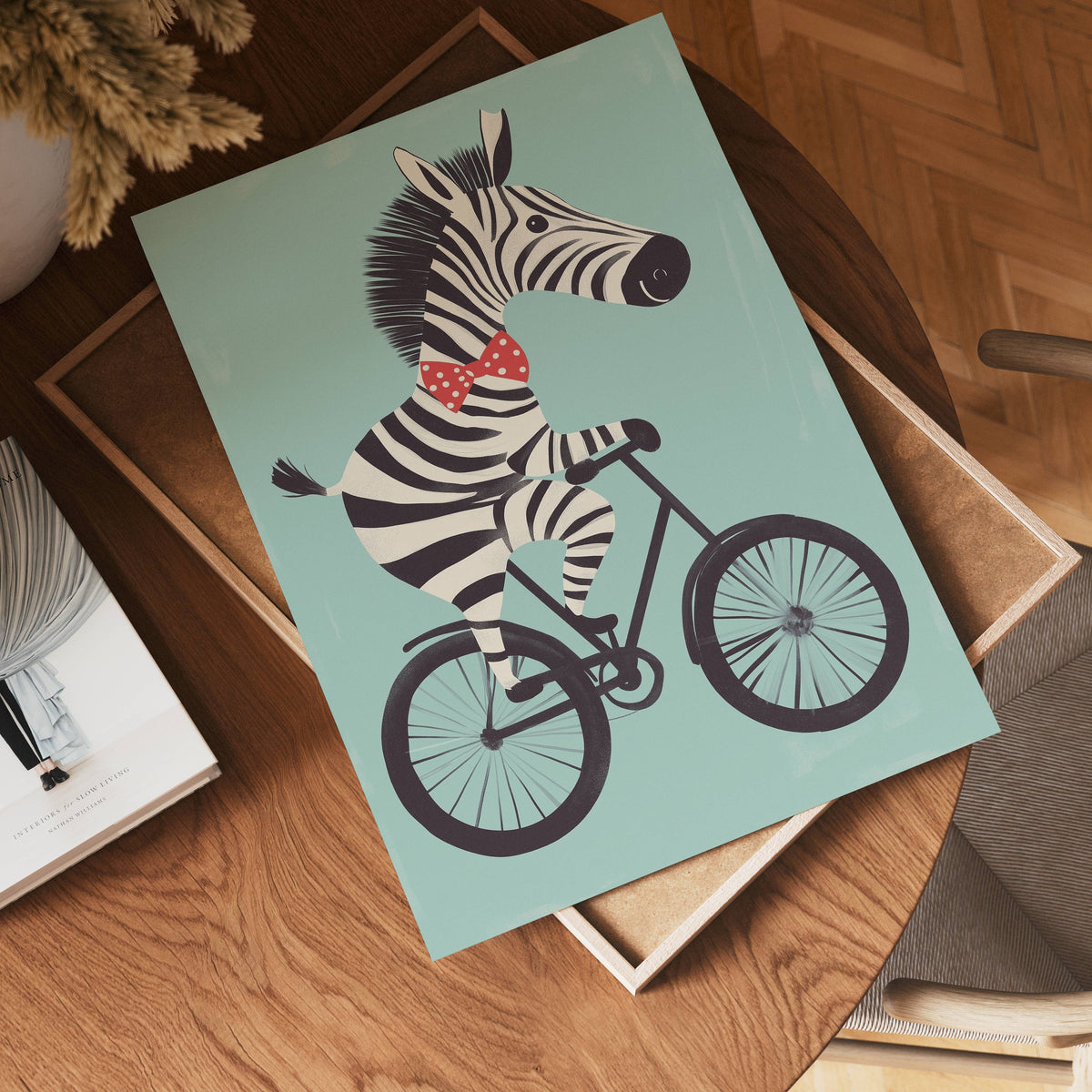 Zebra on a Bike – affisch med snyggt motiv, köp enkelt hos Bozetto i flera storlekar