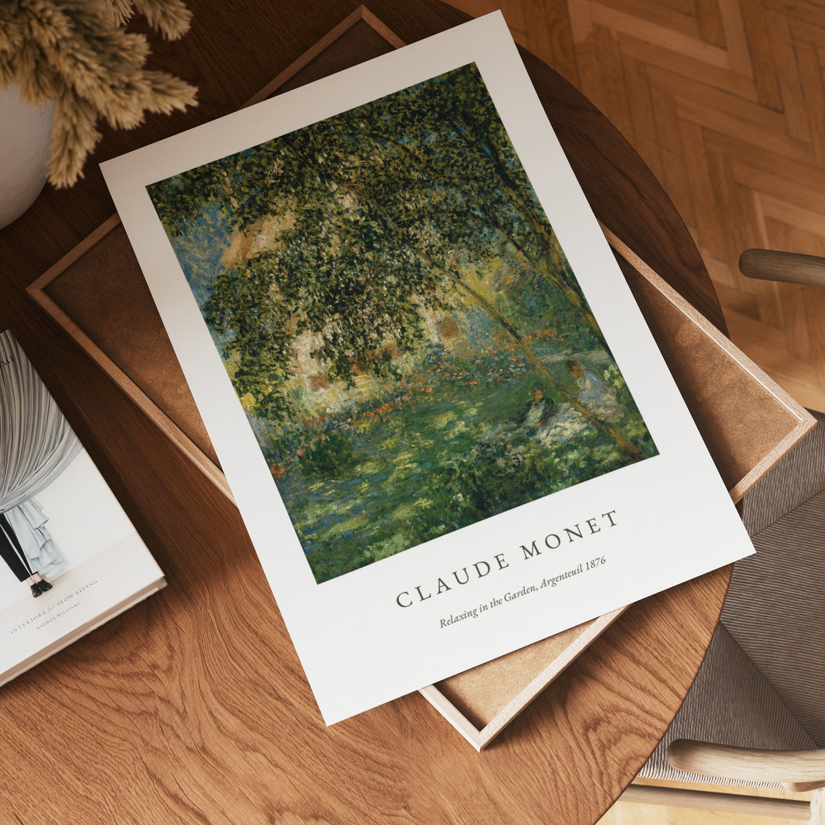 Claude Monet Relaxing In The poster visad rakt fram – Bozetto affisch i hög tryckkvalitet