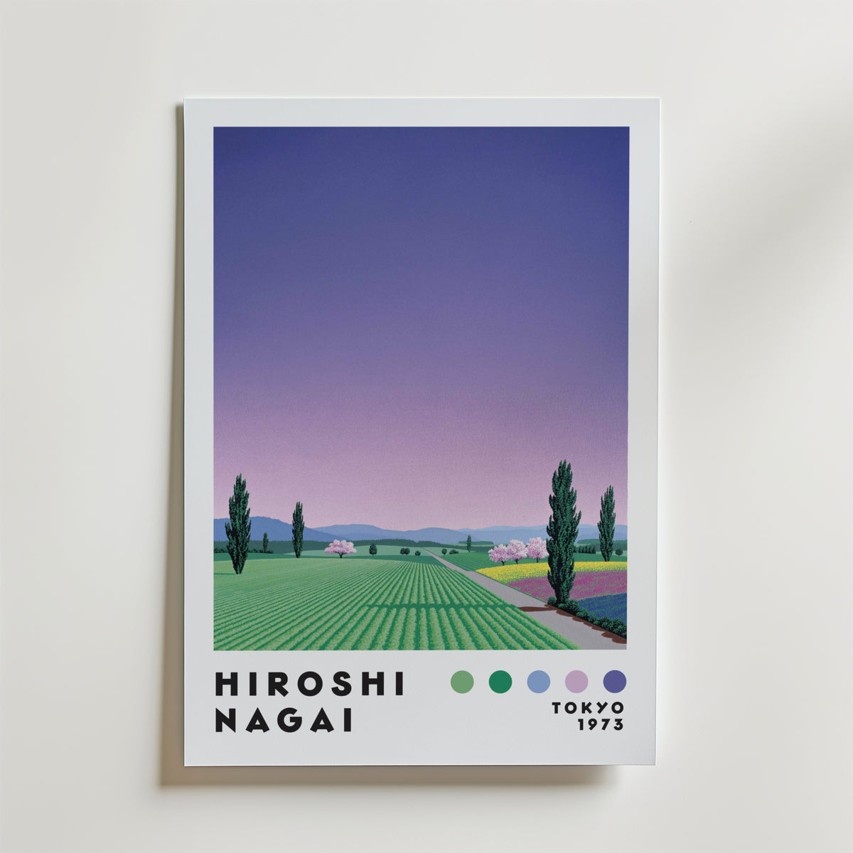 Mockup av Hiroshi Nagai Lavender affisch på vägg – köp enkelt hos Bozetto i hög kvalitet
