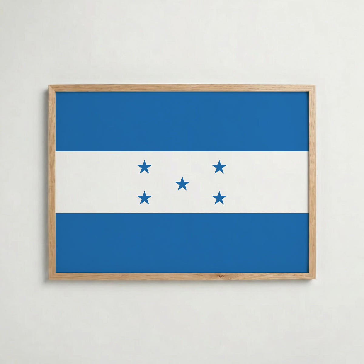 Honduras National Flag Poster i ekram – inramad konsttryck för stilren inredning hos Bozetto