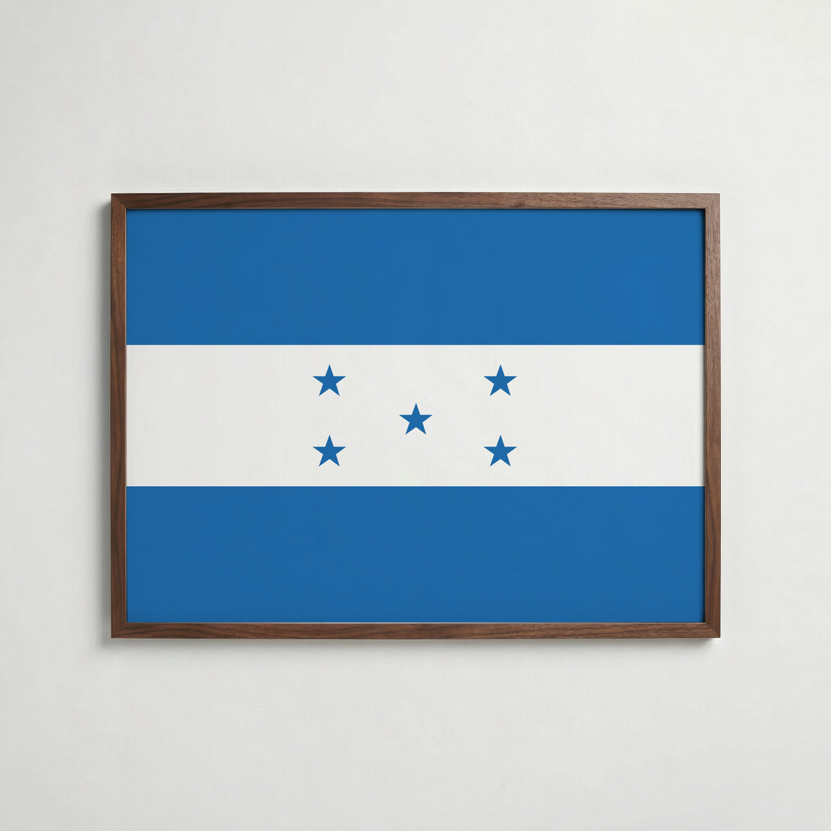 Honduras National Flag Poster i valnötsram – varm konstaffisch för hemmet från Bozetto