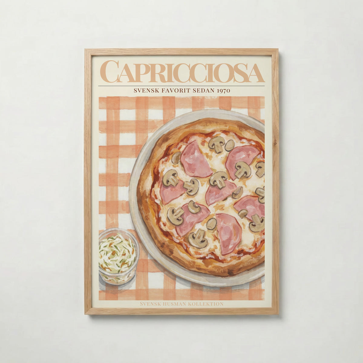 Capricciosa Pizza i ekram med ljust trä – köp enkelt hos Bozetto affisch i hög kvalitet