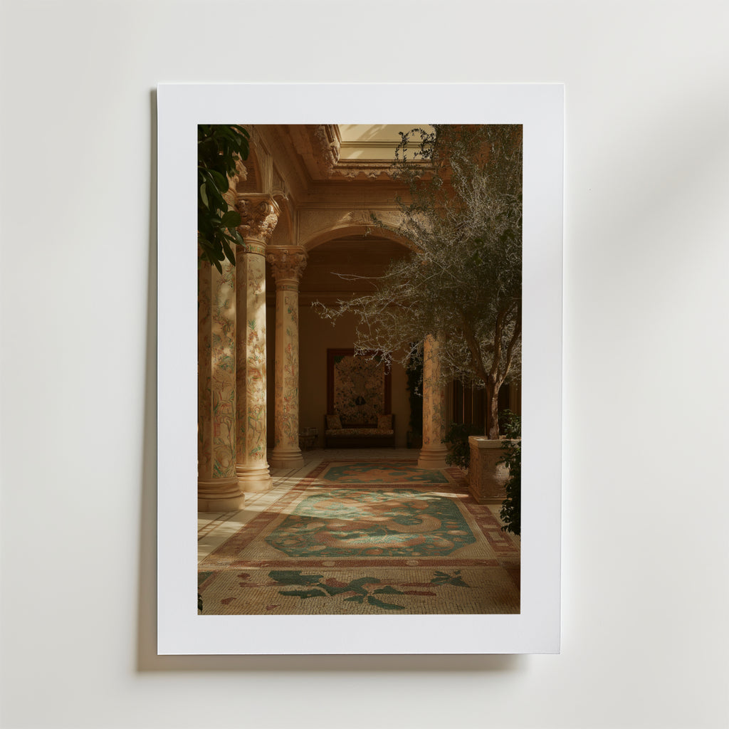 Mediterranean Courtyard Poster – modern konst och stilren konsttryck för hemmet hos Bozetto