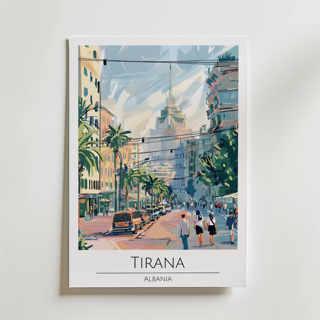 Tirana City Stroll – stilfullt konsttryck från Bozetto, tryckt på matt finpapper