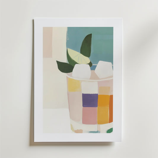 Bozetto Colorful Drink Poster visar en modern målning av ett cocktailglas med is, limeklyftor och abstrakta former på premiumpapper mot en pastellfärgad bakgrund.