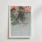 Rustic Floral Doorway – stilfullt konsttryck från Bozetto, tryckt på matt finpapper
