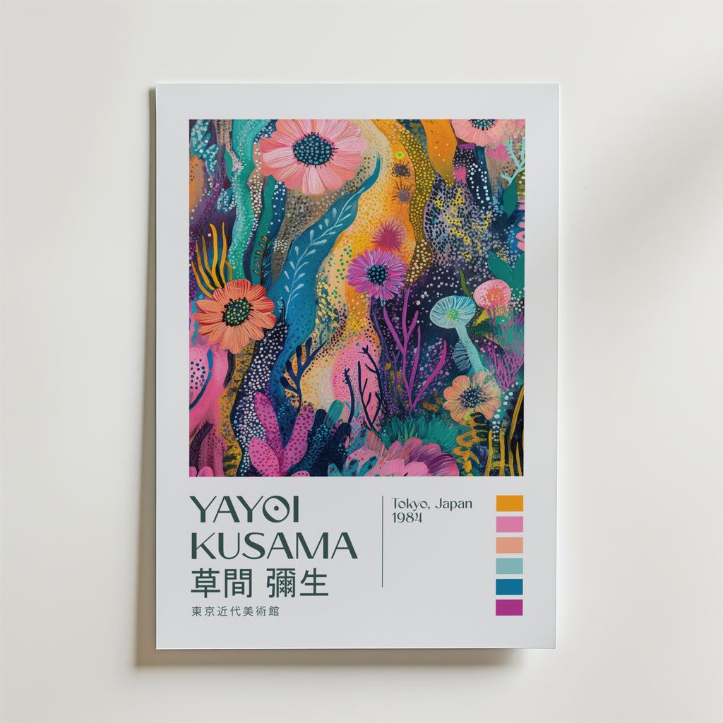 Mockup av Yayoi Kusama Floral Current affisch på vägg – köp enkelt hos Bozetto i hög kvalitet