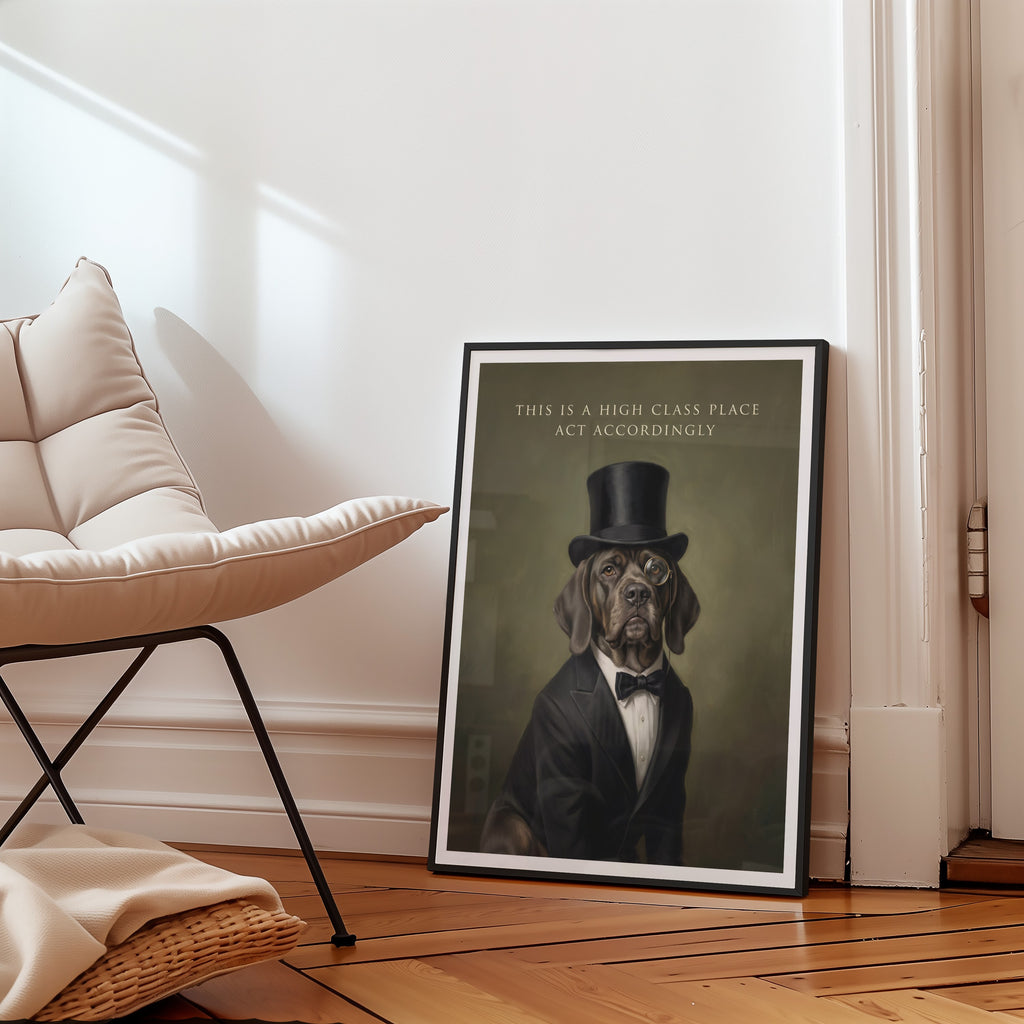 Mockup av High Class Dog affisch på vägg – köp enkelt hos Bozetto i hög kvalitet