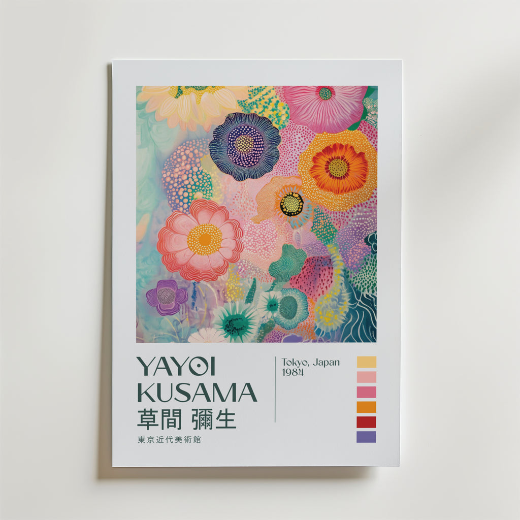 Mockup av Yayoi Kusama Pastel Bloom affisch på vägg – köp enkelt hos Bozetto i hög kvalitet