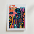 Mockup av Yayoi Kusama Midnight affisch på vägg – köp enkelt hos Bozetto i hög kvalitet