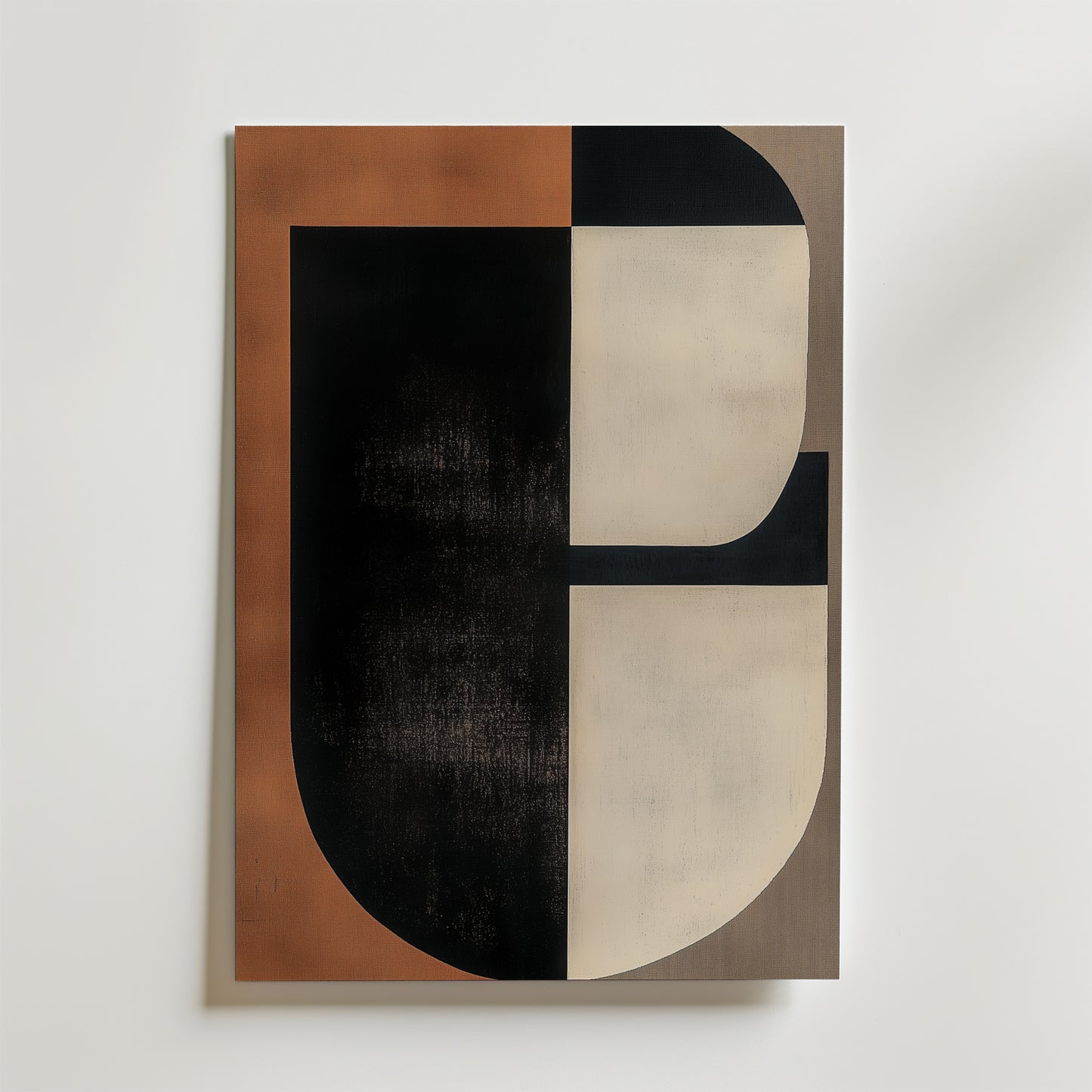 Postern Abstract Brown Shapes No.2 Poster by Bozetto har geometriska former i svart, beige och grått på en neutral bakgrund, tryckt på premiumpapper med en matt finish för en modern touch.