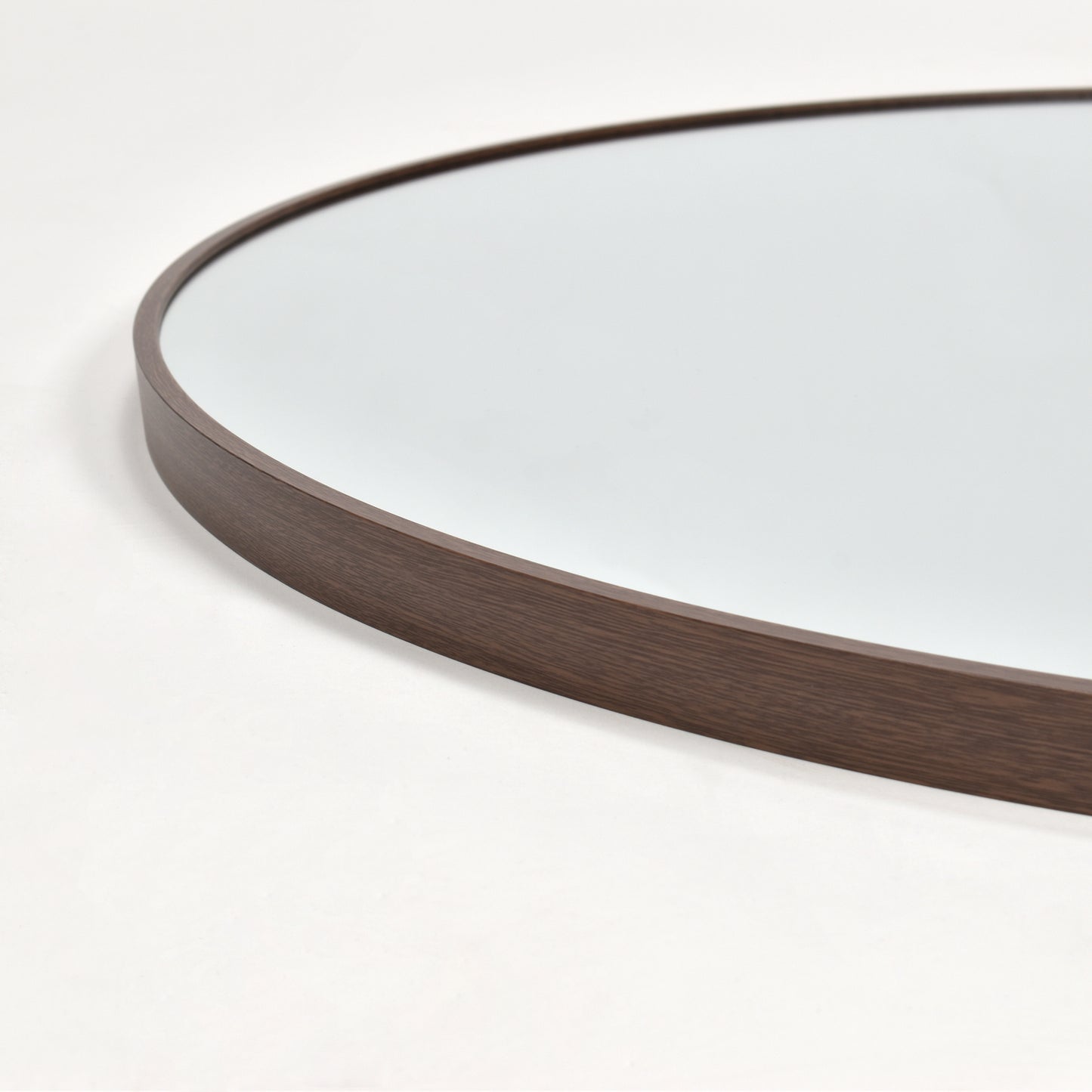 Spegel Rund Valnöt Deluxe  80 cm