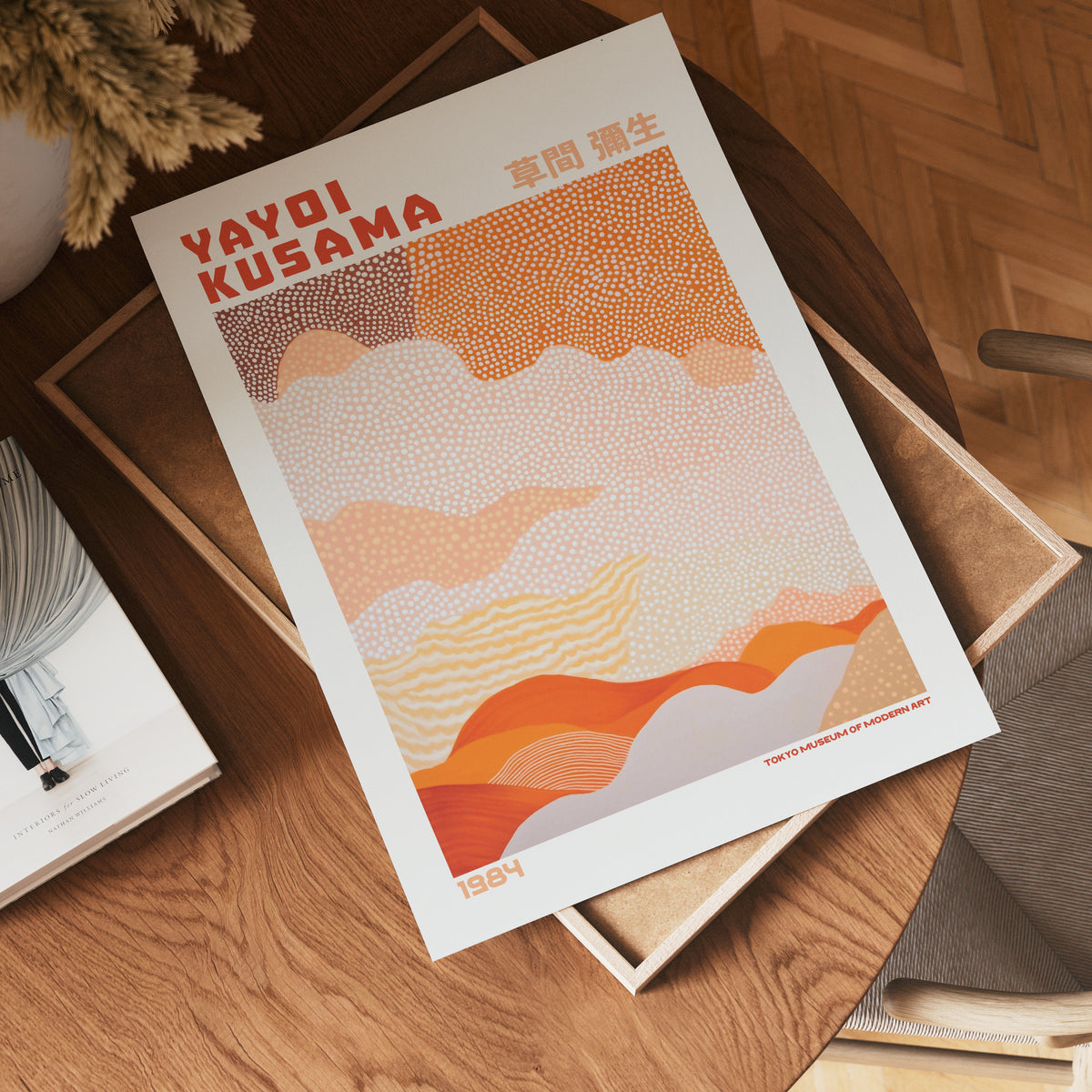 Visualisering av Yayoi Kusama Desert of Dots poster på vägg – köp enkelt hos Bozetto