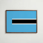Botswana National Flag Poster i valnötsram – varm konstaffisch för hemmet från Bozetto