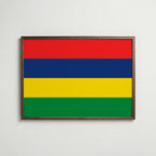 Mauritius National Flag Poster i valnötsram – varm konstaffisch för hemmet från Bozetto