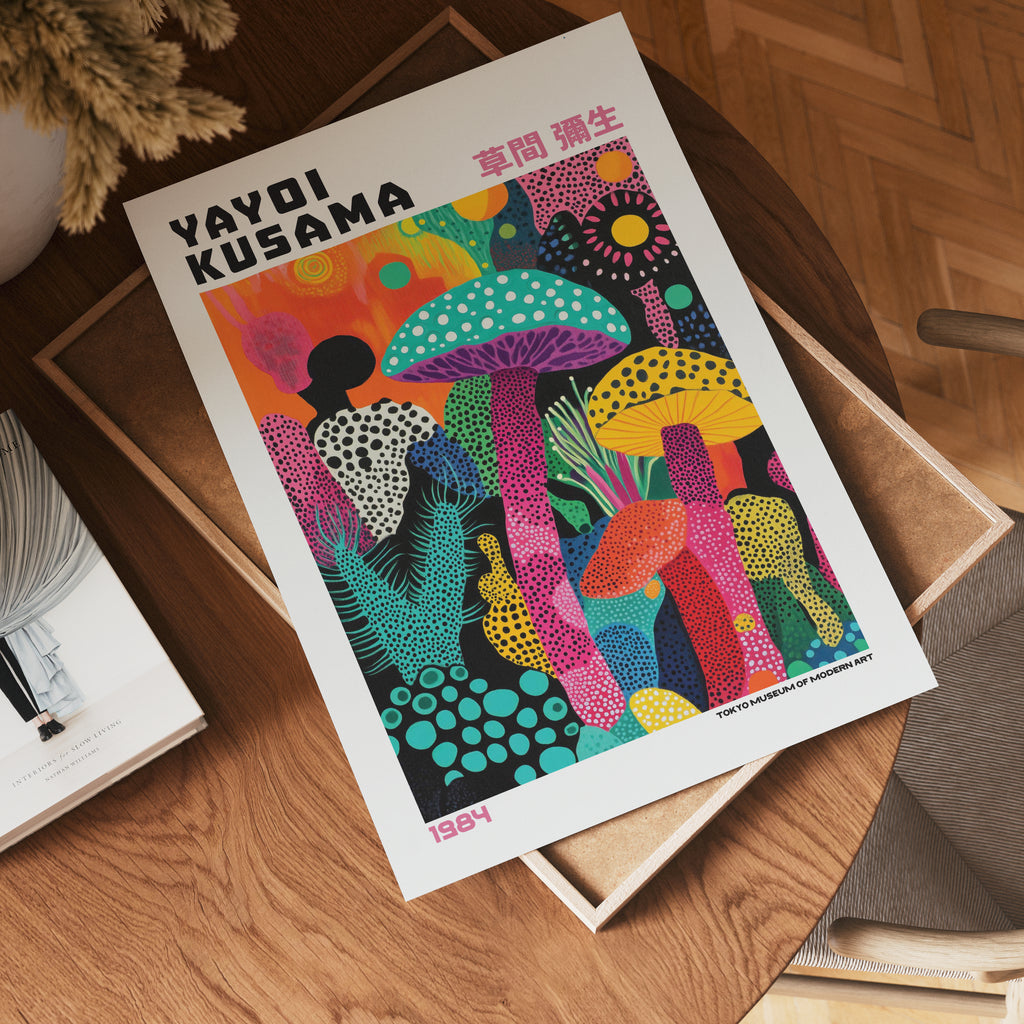 Yayoi Kusama Mushroom Garden i väggmockup – konsttryck från Bozetto i hög kvalitet
