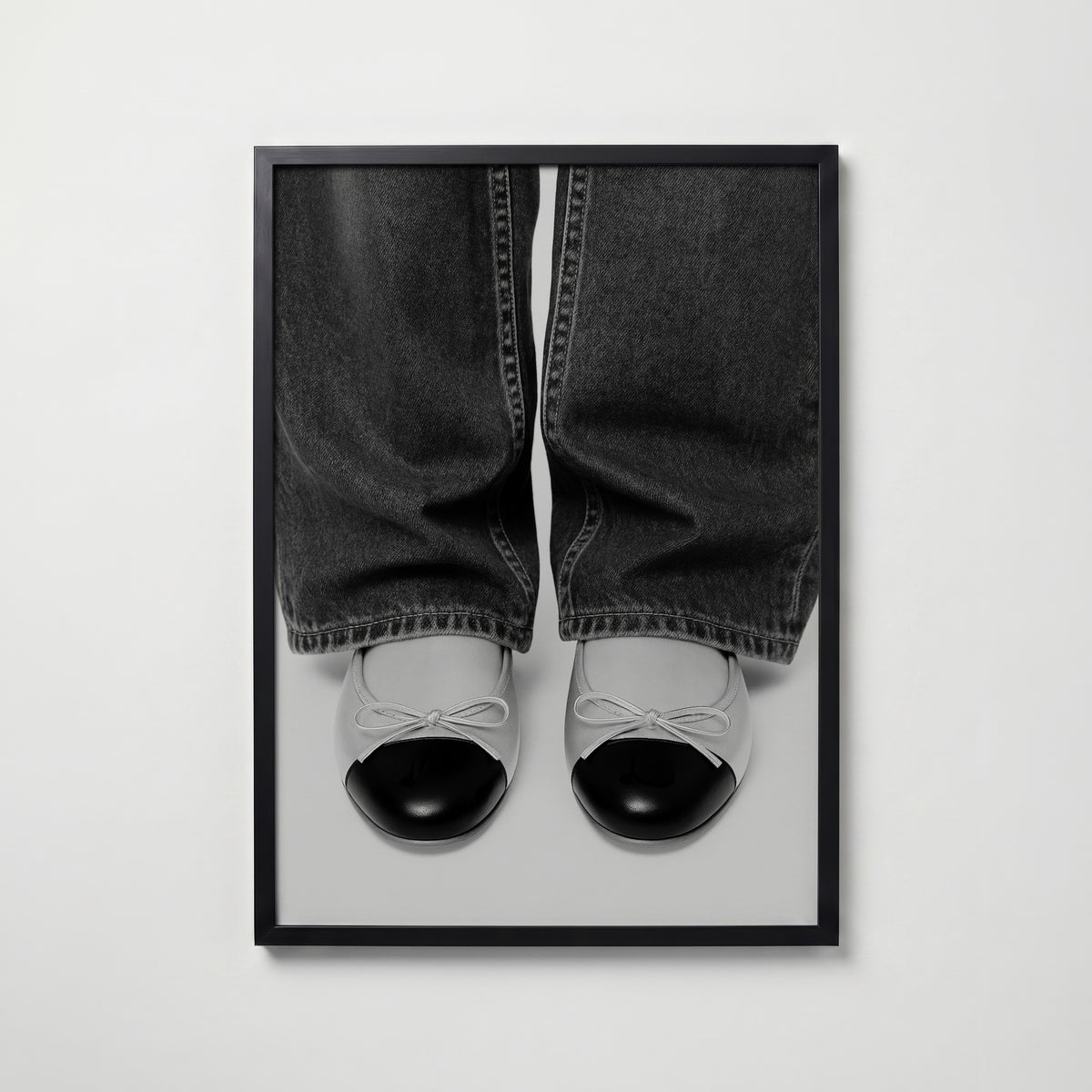 Cap Toe Ballerina Poster – svart ram