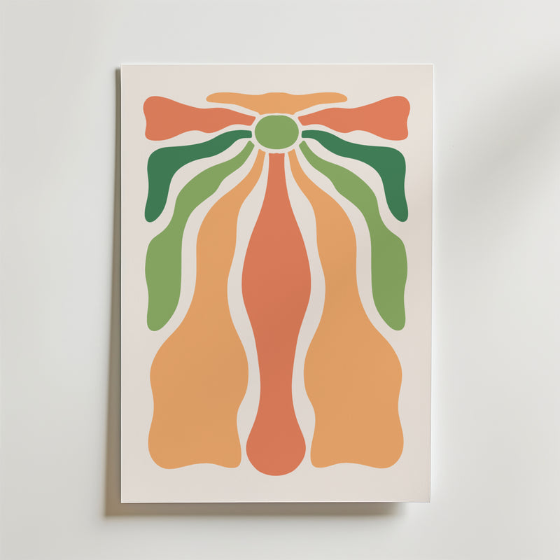 Organic Flow Shapes Poster by Bozetto har symmetriska, vågiga former i orange, persika och grönt på vit botten. Denna moderna abstrakt poster ger mjuka, organiska vibbar - idealisk väggkonst för snygg inredning.