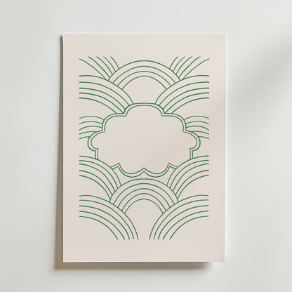 Green Cloud Harmony Poster från Bozetto har ett centralt moln med flera gröna linjer som regnbågar på en krämfärgad bakgrund, vilket ger en minimalistisk och lugn design.
