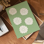 White Blossoms on Green – affisch med stilfullt motiv från Bozetto i hög kvalitet