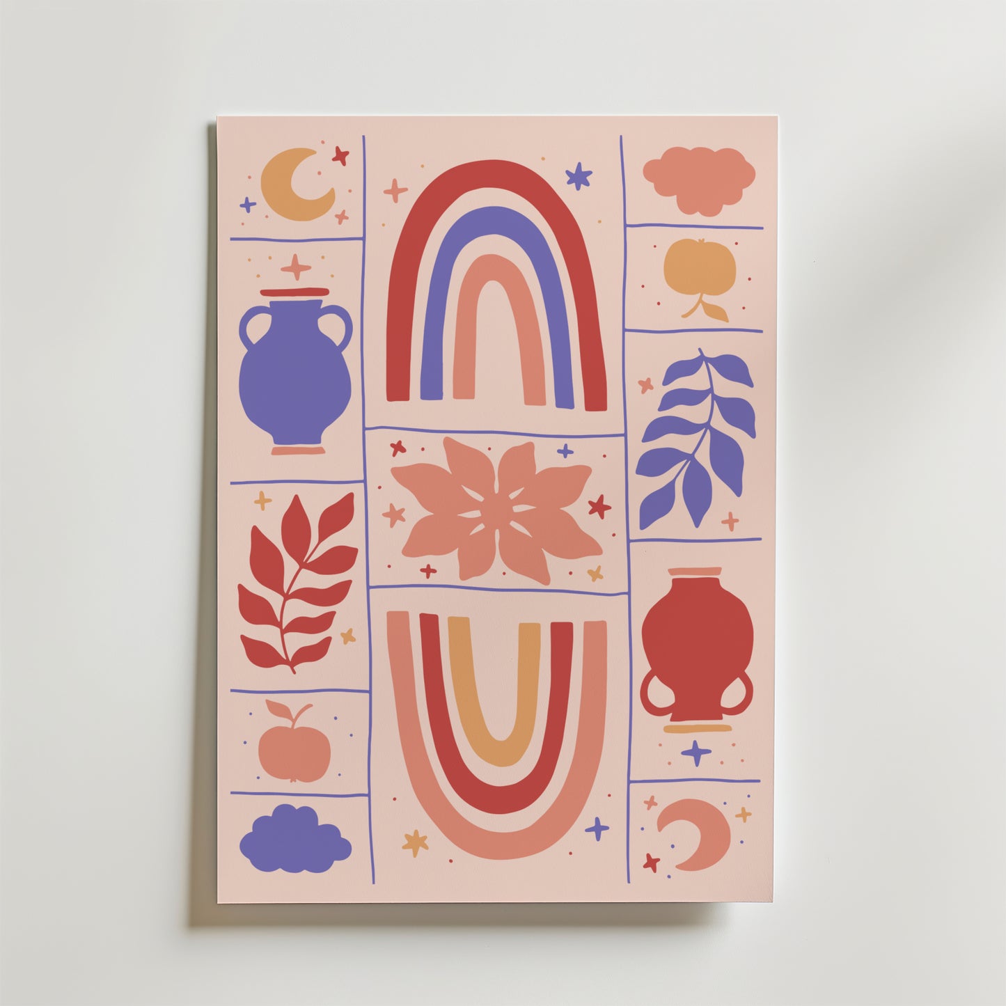 Bozetto Rainbow Harmony Poster har färgglada abstrakta mönster - två regnbågselement, röda och blå keramikvaser, blad, månar, moln, stjärnor och en blomma - allt arrangerat i ett rutnät på en mjuk rosa bakgrund.