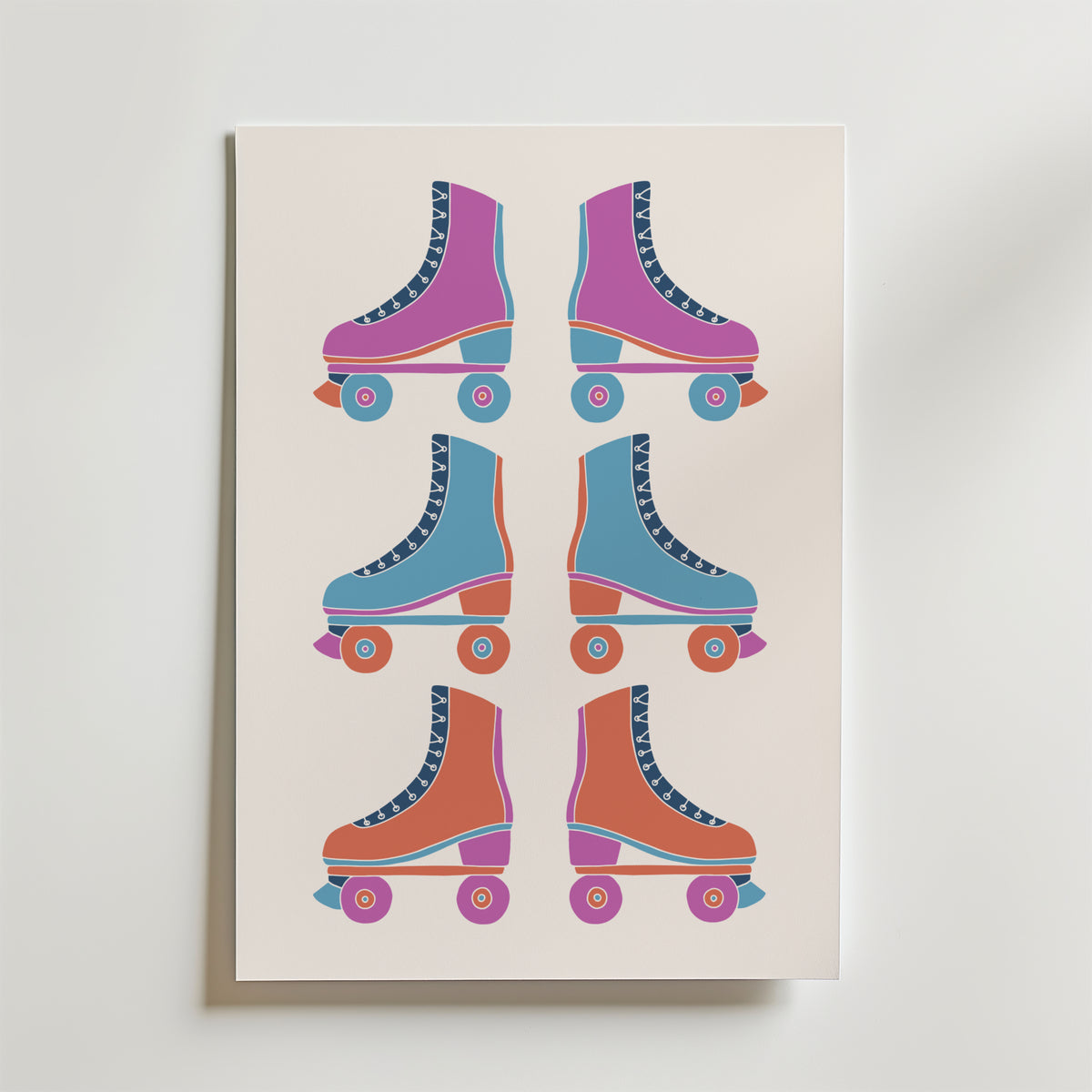 Retro Roller Skates – stilfullt konsttryck från Bozetto, tryckt på matt finpapper
