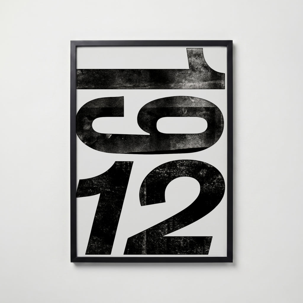 Worn Ink Numerals Poster – svart ram
