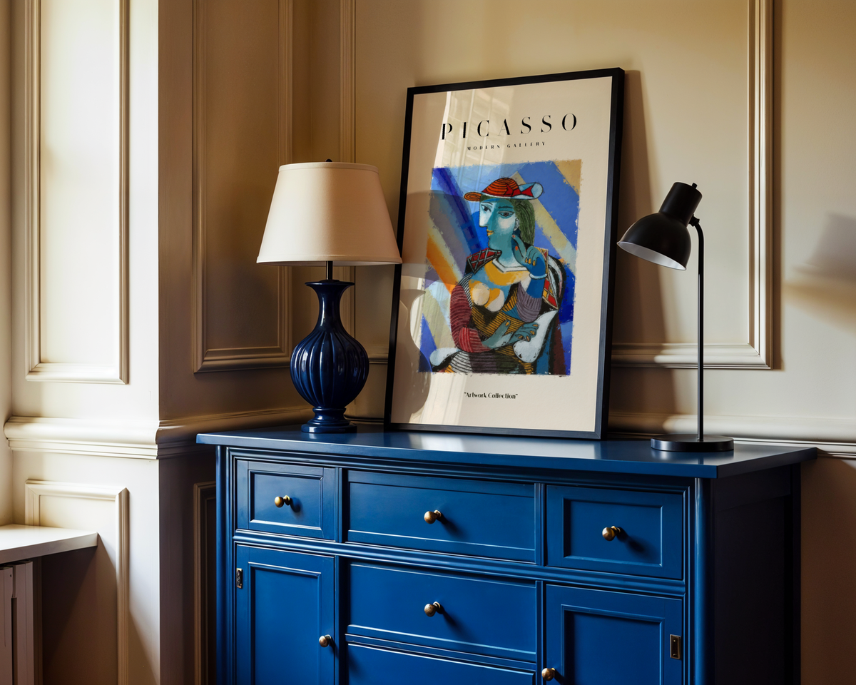 Mockup av Picasso Femme Abstraite affisch på vägg – köp enkelt hos Bozetto i hög kvalitet
