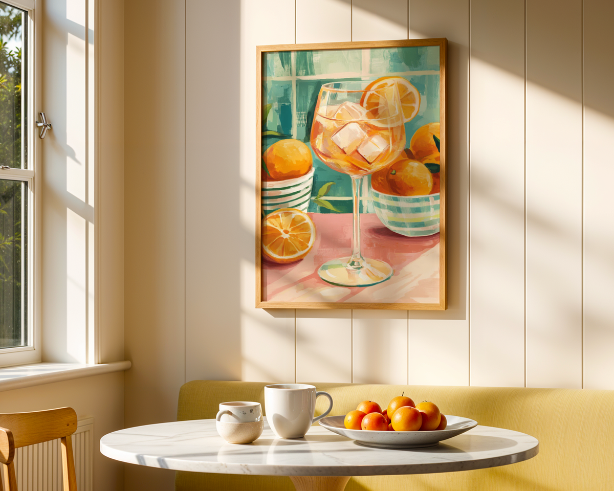 Mockup av Orange spritz cocktail Drink affisch på vägg – köp enkelt hos Bozetto i hög kvalitet