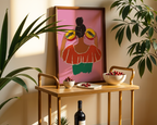 Mockup av Tropical Papaya Girl affisch på vägg – köp enkelt hos Bozetto i hög kvalitet