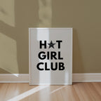 Hot Girl Club Poster – i rum 5
