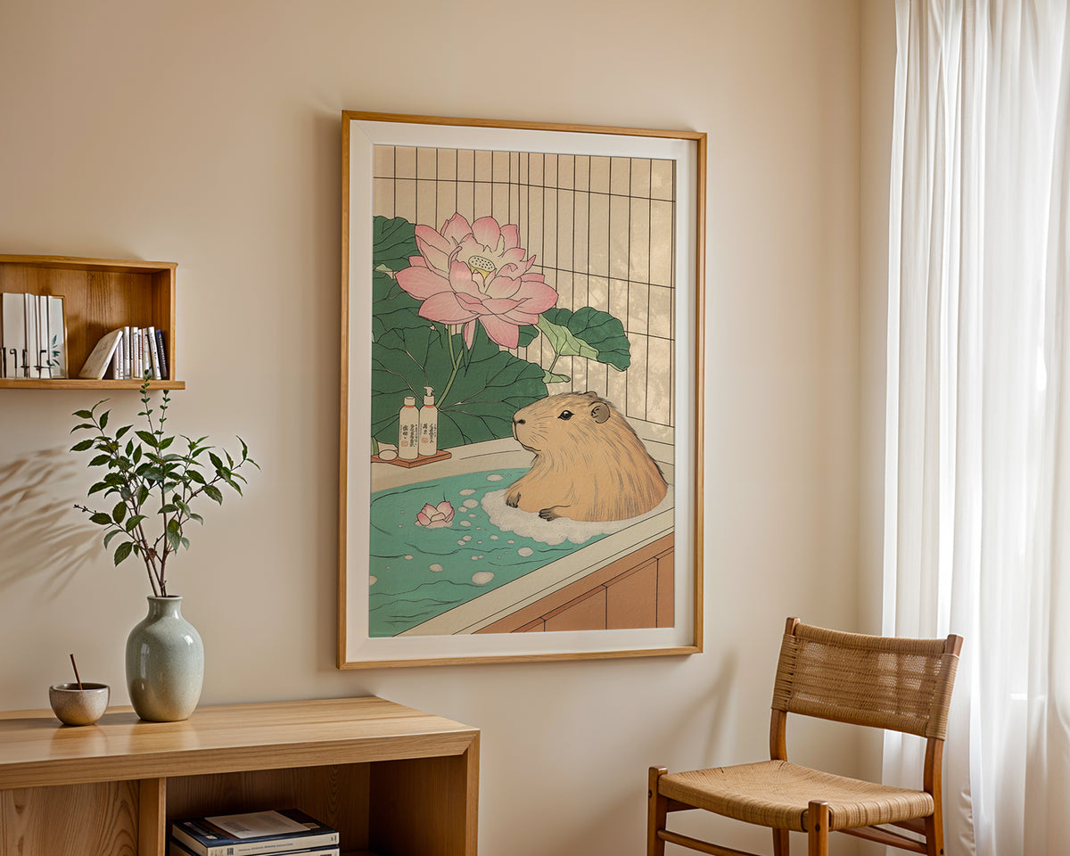 Väggmockup med Capybara In Lotus Bath – köp enkelt hos Bozetto affisch i hög kvalitet