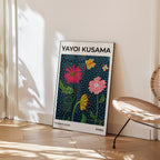 Väggmockup av Yayoi Kusama Flowers affisch på ljus vägg – Bozetto konsttryck – nr 3