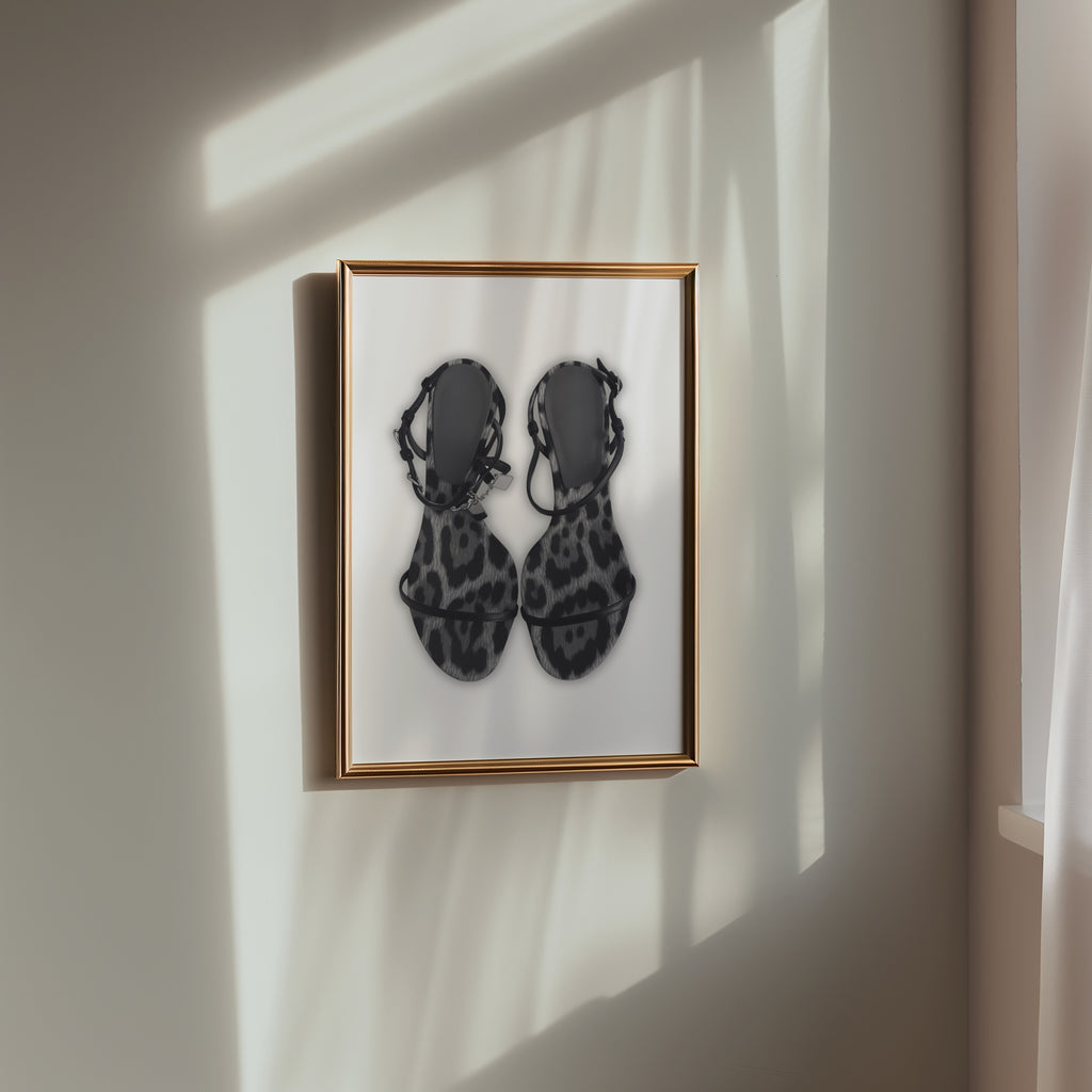 Spotted Strap Sandals Poster – i rum 1