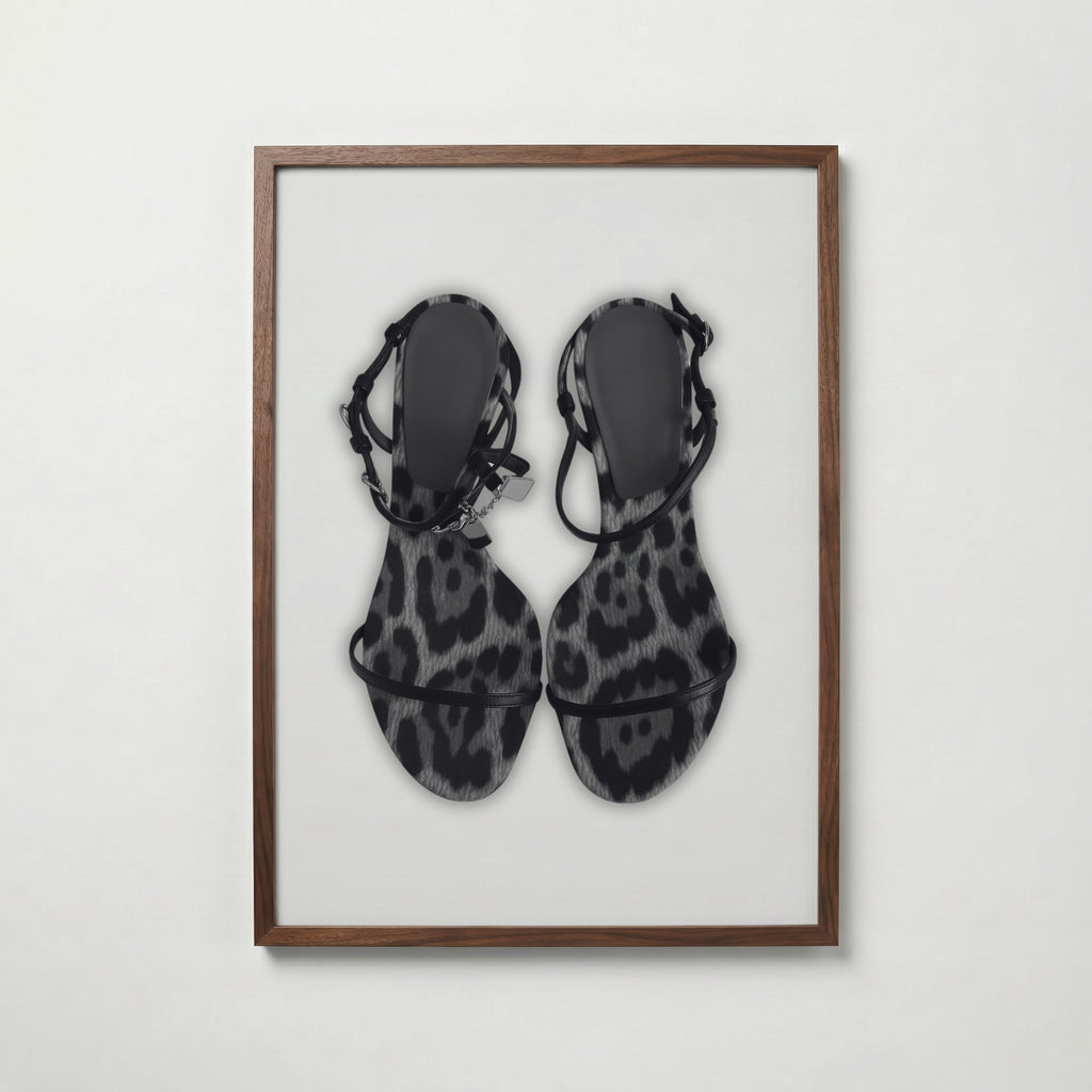 Spotted Strap Sandals Poster – valnötsram