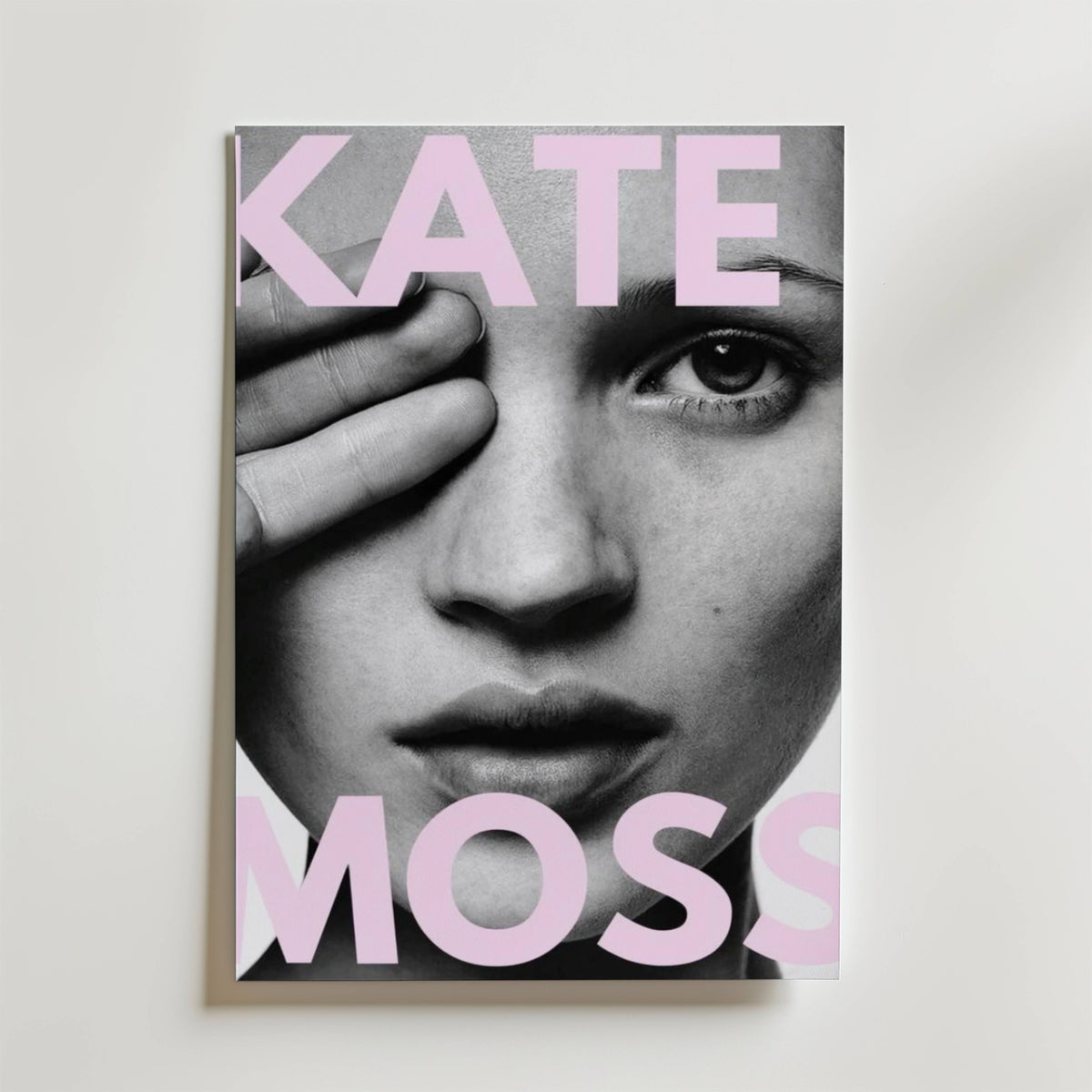 Kate Moss – stilfullt konsttryck från Bozetto, tryckt på matt finpapper i hög tryckkvalitet