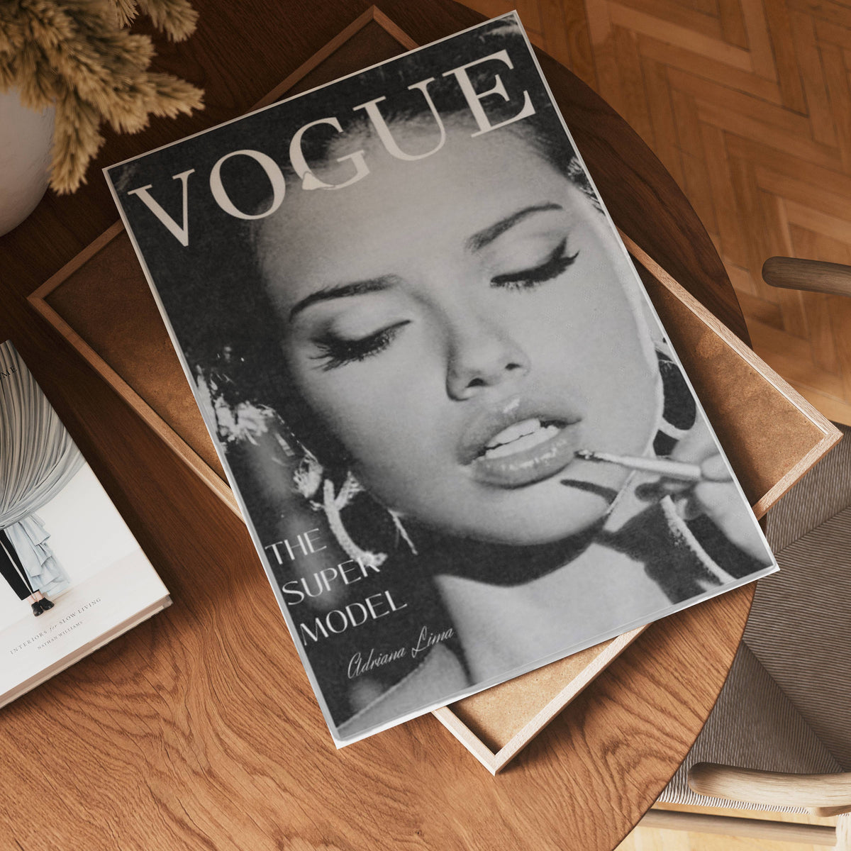 The Supermodel poster visad rakt fram – Bozetto affisch i hög tryckkvalitet i hög tryckkvalitet