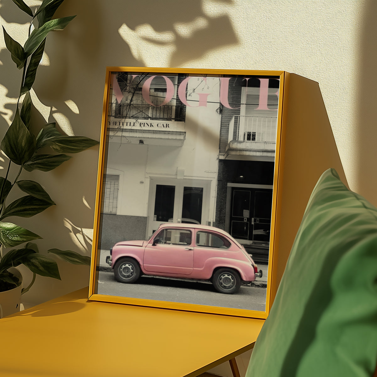 Vogue Pink Car poster visualiserad på vägg – se rätt storlek med mockup från Bozetto