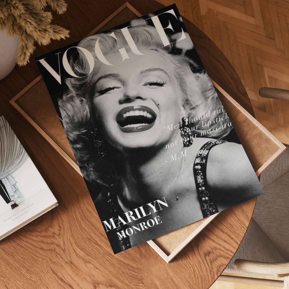 Marilyn Vogue poster visad rakt fram – Bozetto affisch i hög tryckkvalitet i hög tryckkvalitet