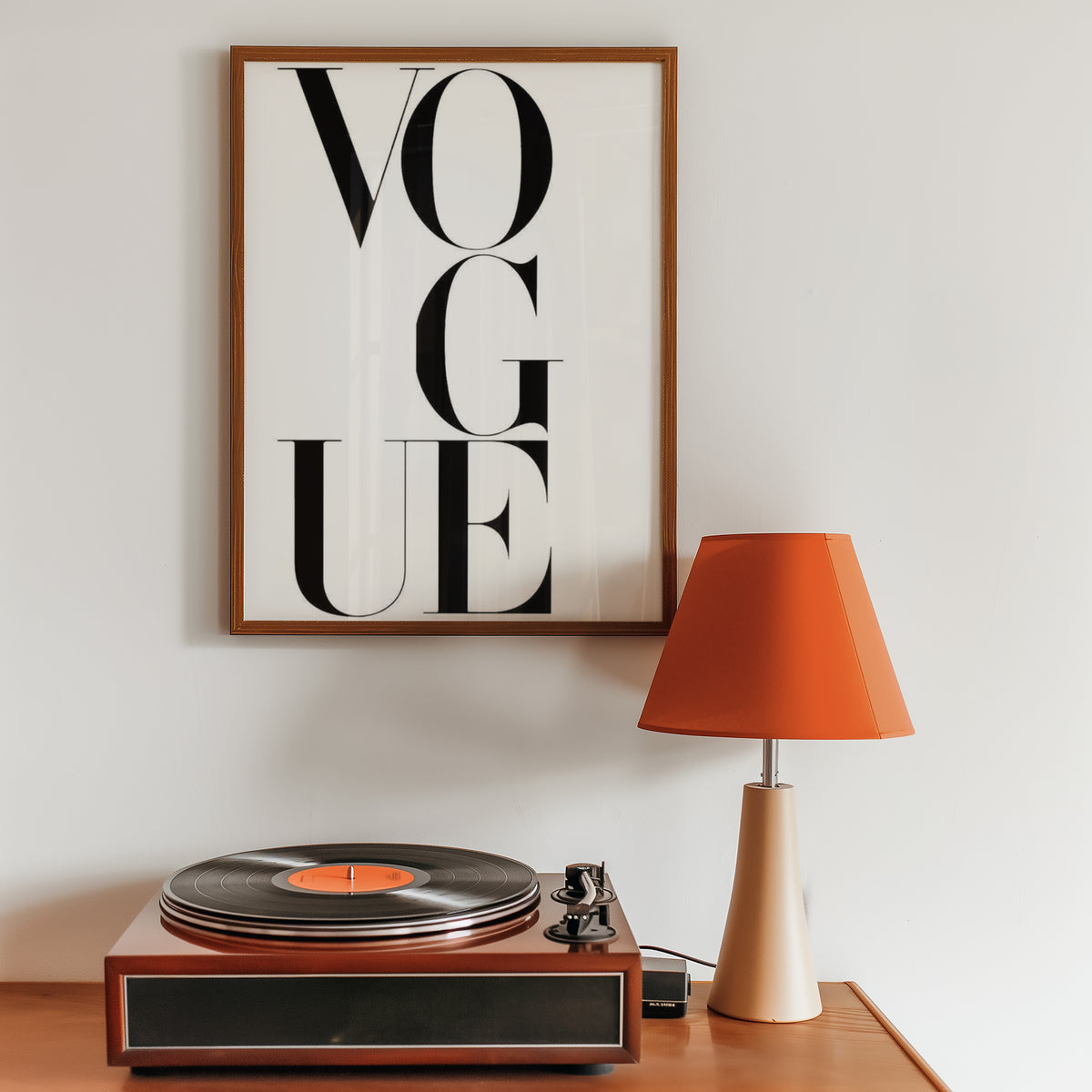 Väggmockup av Vogue Letters affisch på ljus tegelvägg – Bozetto konsttryck i hög tryckkvalitet