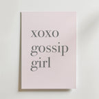 Gossip Girl – stilfullt konsttryck från Bozetto, tryckt på matt finpapper i hög tryckkvalitet