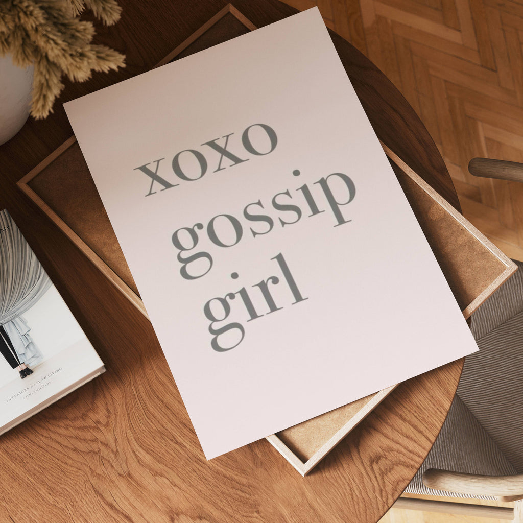 Gossip Girl poster visad rakt fram – Bozetto affisch i hög tryckkvalitet i hög tryckkvalitet