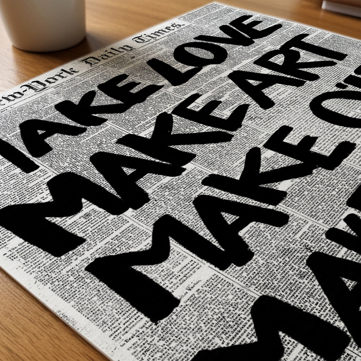 Inked Newsprint Layers Poster – närbild på papper
