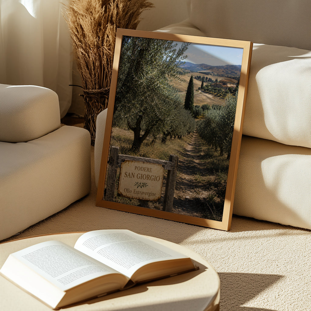 Marco Ricci Podere San Giorgio Toscana Poster – toskansk landsväg kantad av cypresser och vingårdar