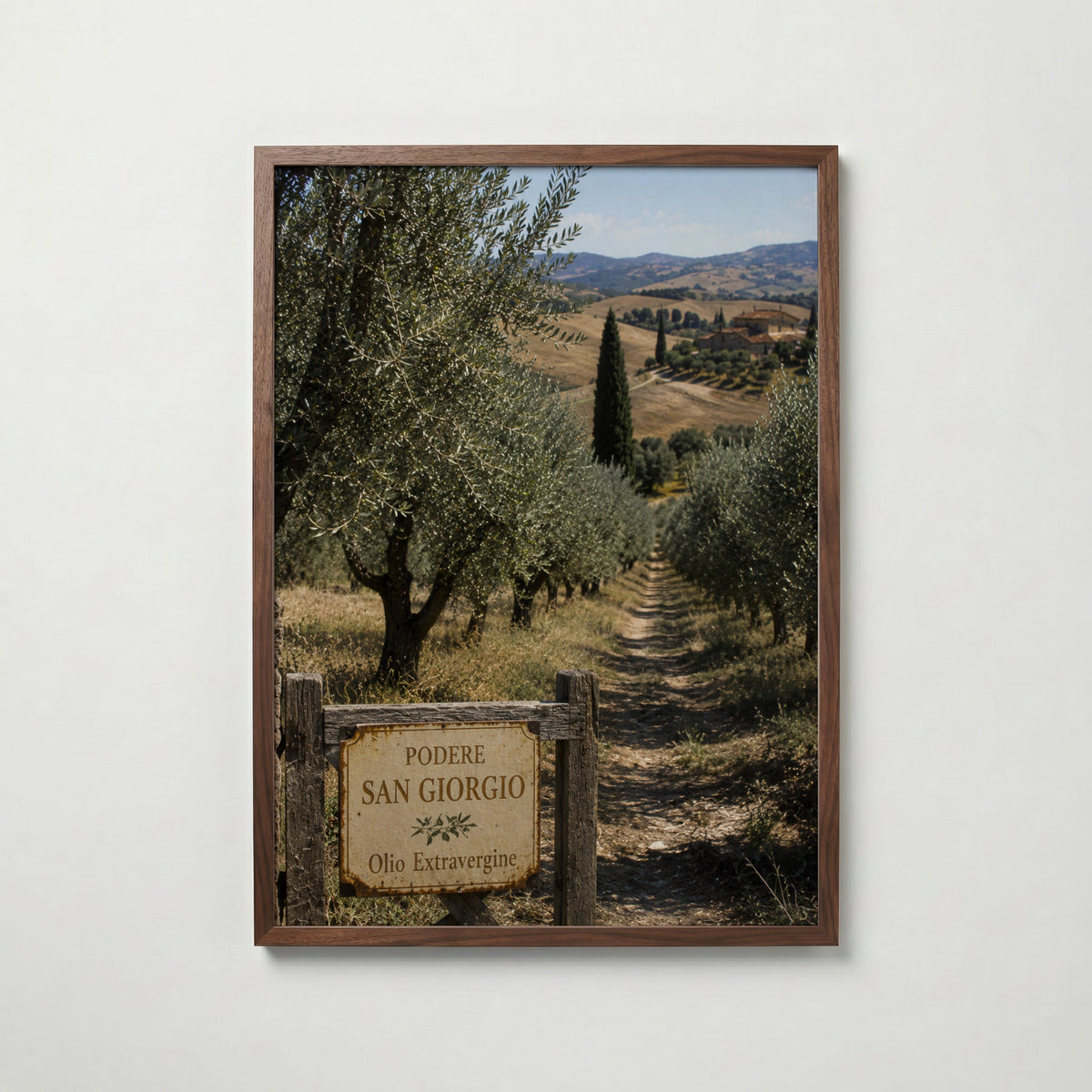 Marco Ricci Podere San Giorgio Toscana Poster – toskansk landsväg kantad av cypresser och vingårdar