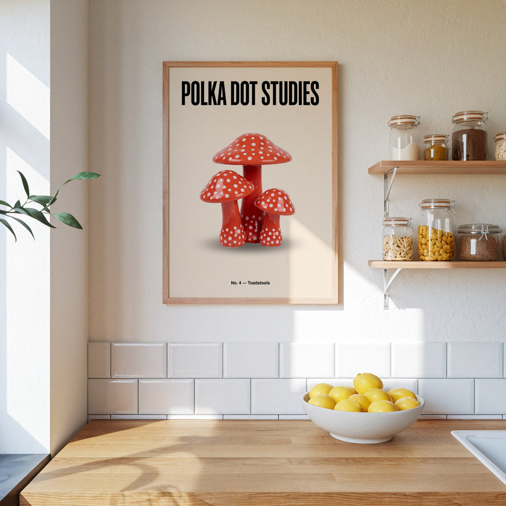 Polka Dot Toadstools Poster – i rum 2