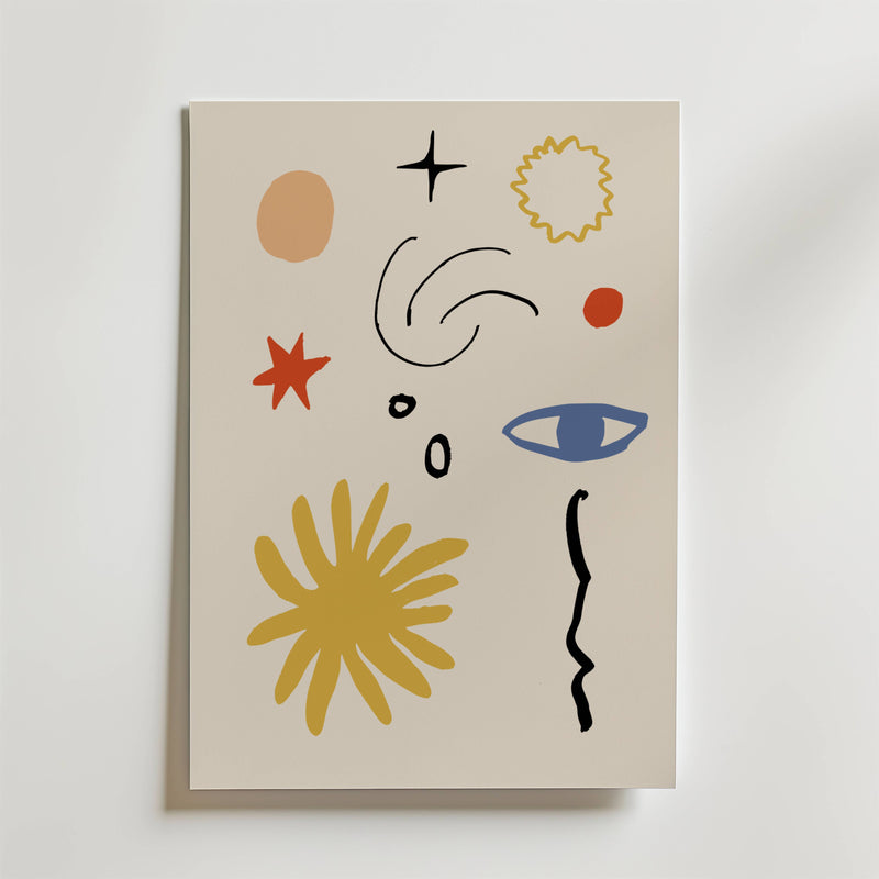 Bozetto Solar Memory Poster är ett abstrakt konsttryck med ett gult solsken, en röd stjärna, blå sol öga stjärnor, svarta snirklar och ovaler på en ljus bakgrund - en slående kosmiska accent för alla moderna rum.